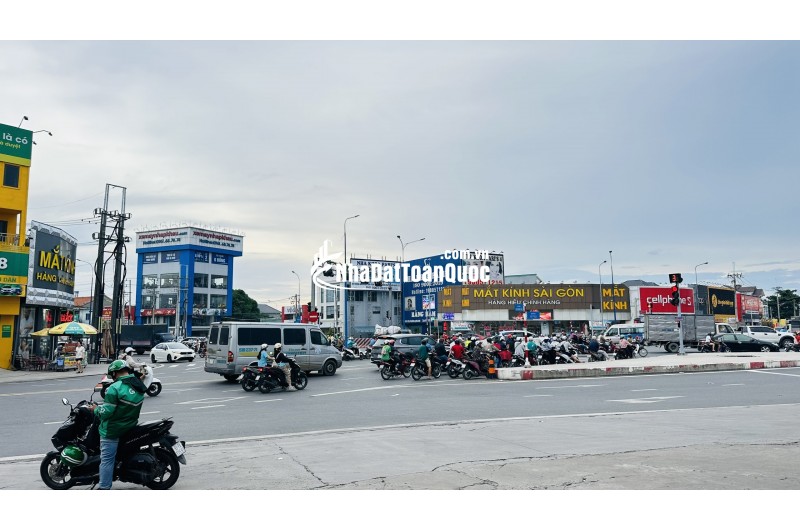 CƠ HỘI ĐẦU TƯ, NHÀ 132M², NGANG 5M, MẶT TIỀN KINH DOANH SẦM UẤT, BÌNH HÒA, CHỈ 5.6 TỶ